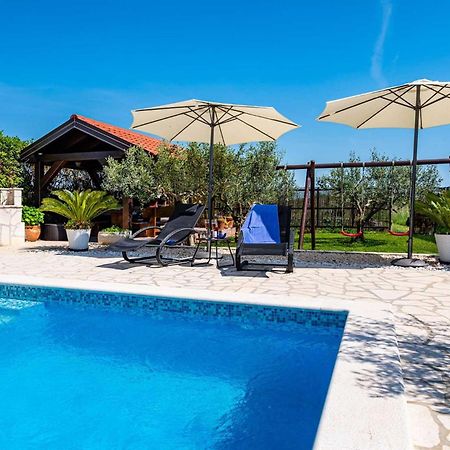 Apartment House Simoni With Pool, Zadar County Privlaka  Exteriör bild
