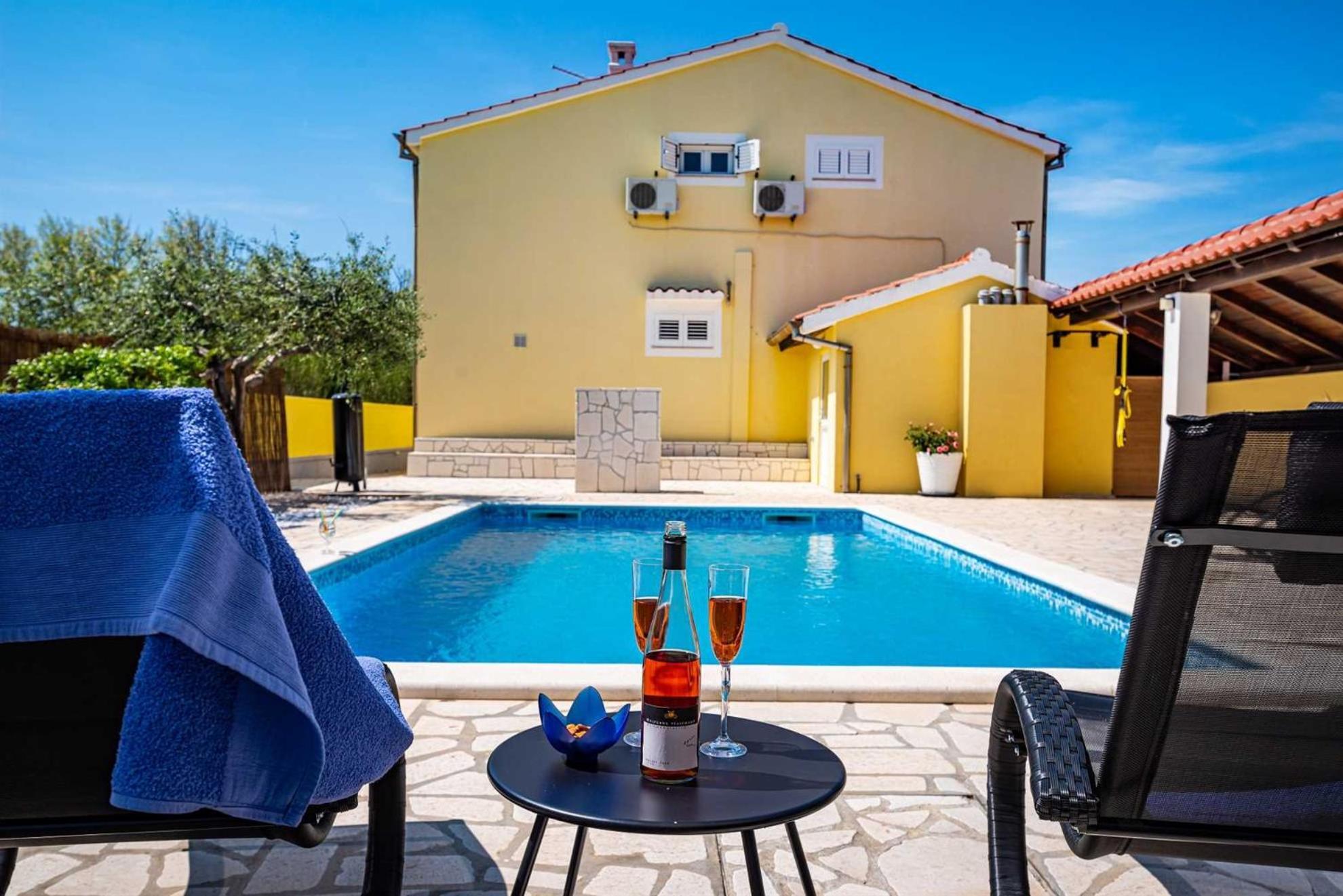 Apartment House Simoni With Pool, Zadar County Privlaka  Exteriör bild