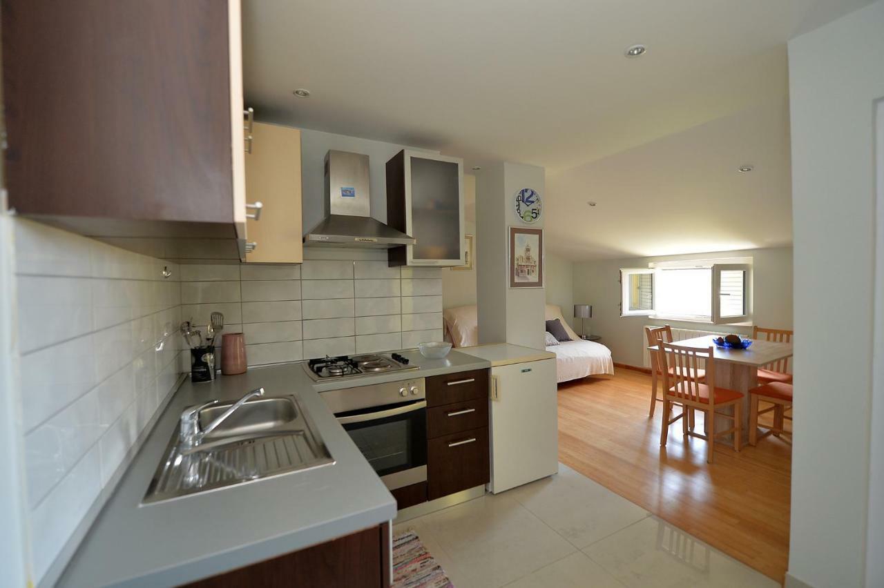 Apartment House Simoni With Pool, Zadar County Privlaka  Exteriör bild