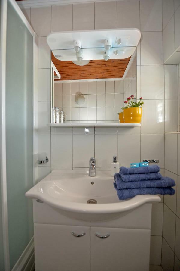 Apartment House Simoni With Pool, Zadar County Privlaka  Exteriör bild