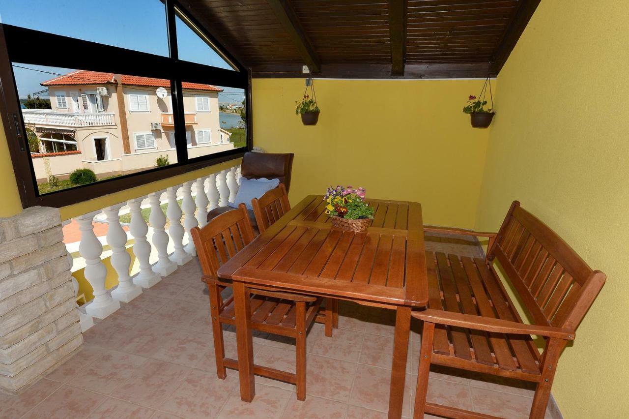 Apartment House Simoni With Pool, Zadar County Privlaka  Exteriör bild